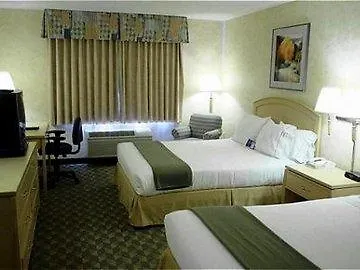 Best Western Plus North Las Vegas Inn & Suites 3*,