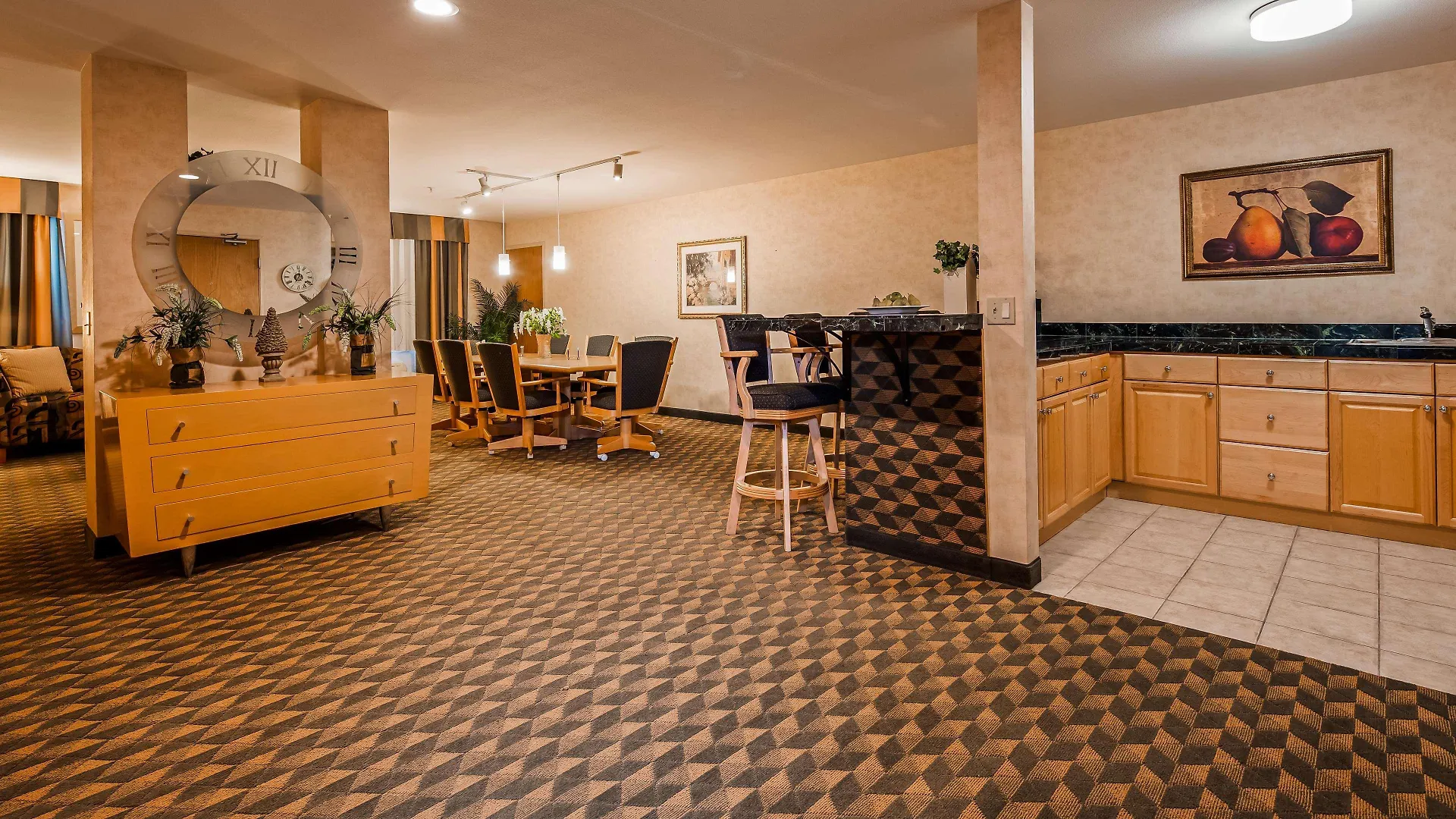 Best Western Plus North Las Vegas Inn & Suites 3*,